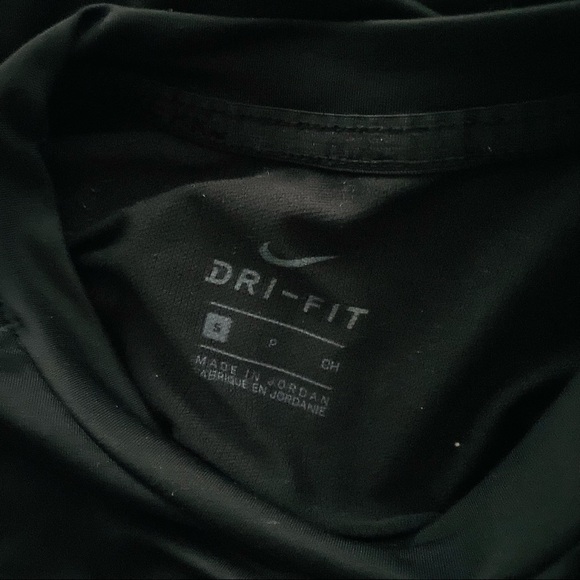 Nike dri-fit black long sleeve top - Picture 3 of 3